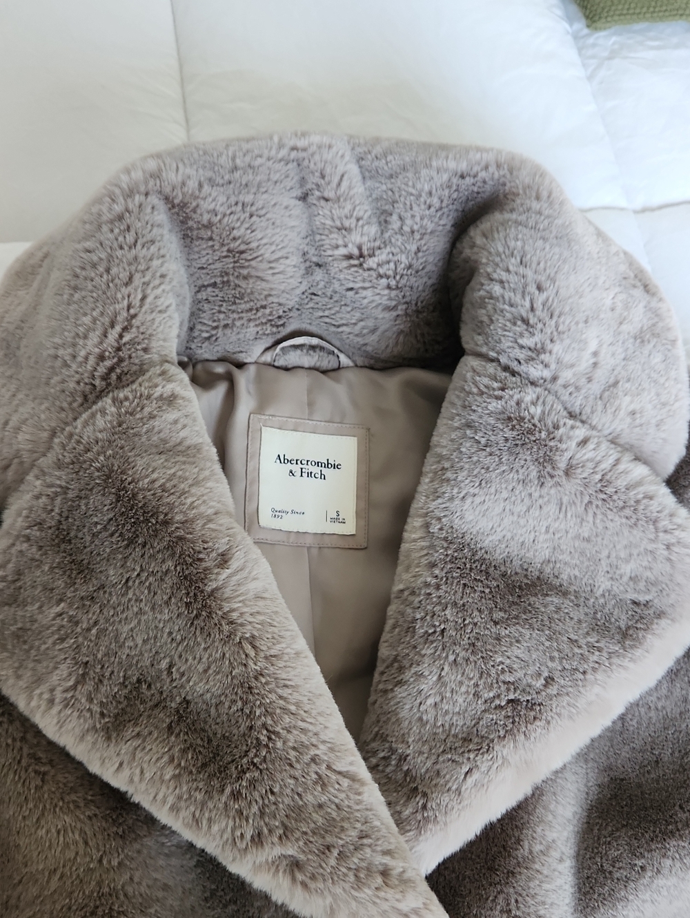Abercrombie & Fitch Plush Taupe Teddy Jacket